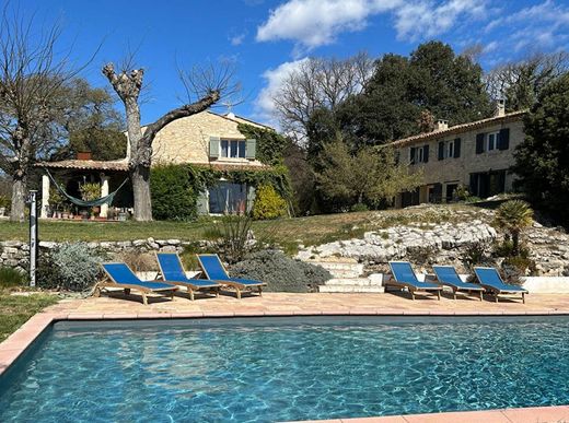 Casa de lujo en Pierrevert, Alpes de Alta Provenza