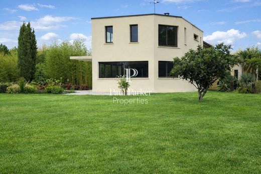 Villa in Montpon-Ménestérol, Dordogne