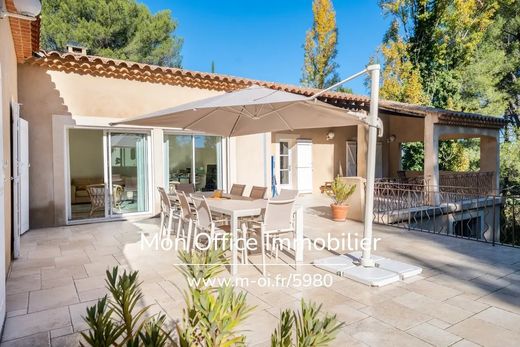 Villa in Aix-en-Provence, Bouches-du-Rhône