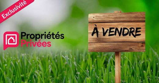 Land in Lanton, Gironde