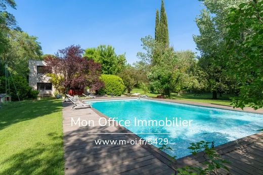 Villa in Bouc-Bel-Air, Bouches-du-Rhône