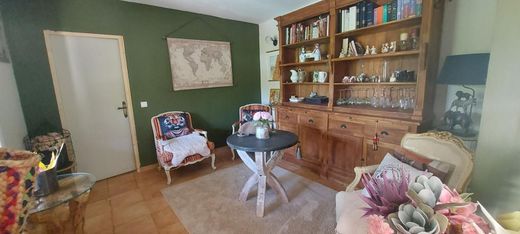 Luxury home in Nîmes, Gard