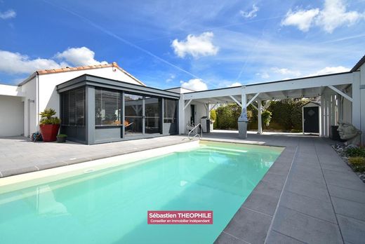 Luxury home in Saint-Gilles-Croix-de-Vie, Vendée