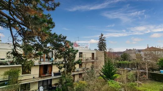 Apartment in Ville-d'Avray, Hauts-de-Seine