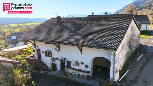 Luxury home in Farges, Ain