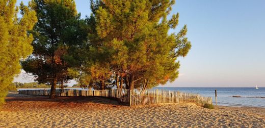 Luxury home in Arès, Gironde