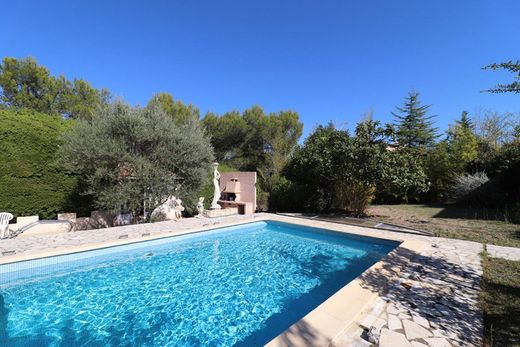 Lüks ev Teyran, Hérault