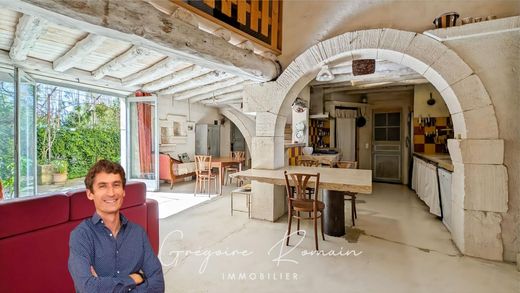 Luxury home in St Chamas, Bouches-du-Rhône