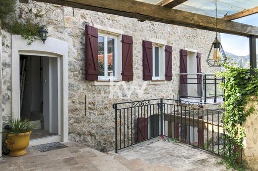 Gilette, Alpes-Maritimesの高級住宅