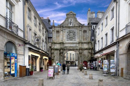 Apartment / Etagenwohnung in Vannes, Morbihan