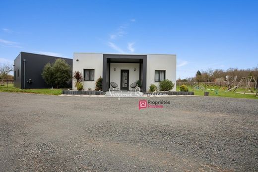Luxury home in Saint-Sauveur, Gironde
