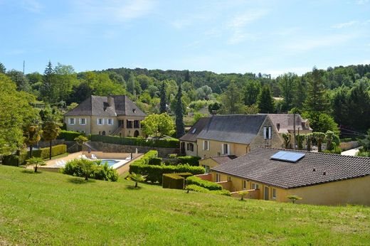 Sarlat-la-Canéda, Dordogneの高級住宅