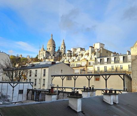 Apartment / Etagenwohnung in Montmartre, Abbesses, Grandes-Carrières, Paris