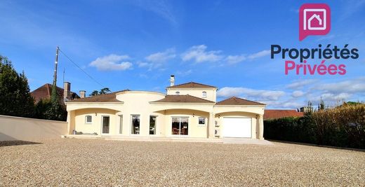 Luxus-Haus in Amilly, Loiret