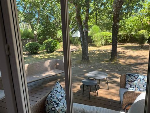 Luxury home in Lège-Cap-Ferret, Gironde