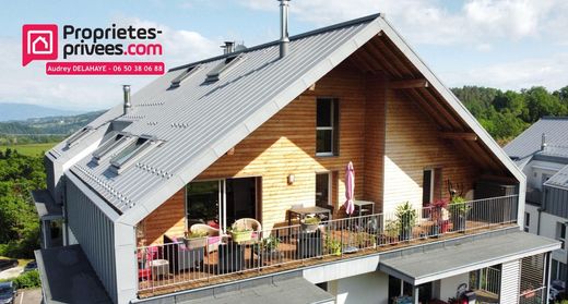 Apartment / Etagenwohnung in Gruffy, Haute-Savoie