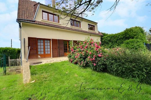 Luxe woning in Agnetz, Oise