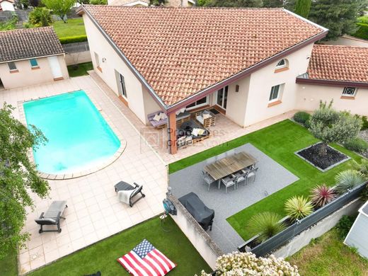 Luxury home in Roquettes, Upper Garonne