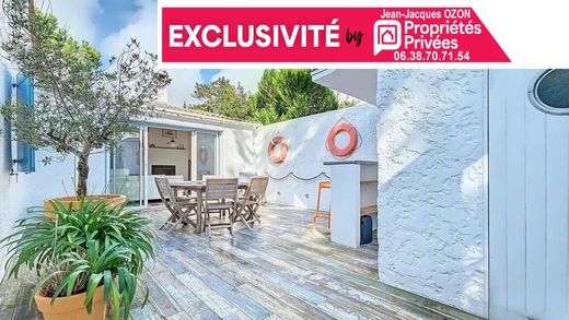 Luxury home in La Palmyre, Charente-Maritime