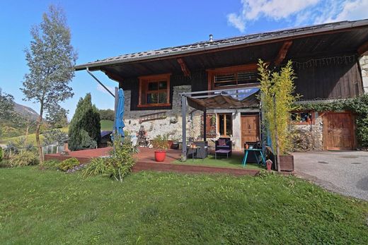 ‏בתי יוקרה ב  Faverges, Haute-Savoie
