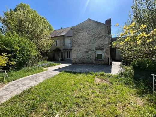 Luxury home in Saclas, Essonne