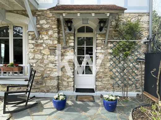 Soisy-sous-Montmorency, Val d'Oiseのヴィラ