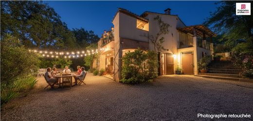 Luxury home in Esparron-de-Verdon, Alpes-de-Haute-Provence