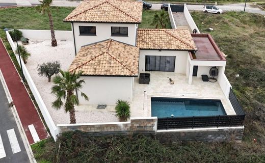 Luxury home in Bizanet, Aude