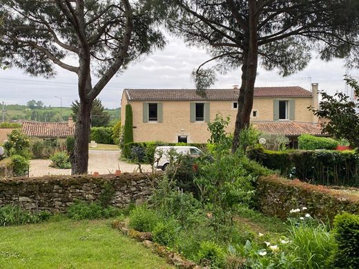 Villa in Saint-Macaire, Gironde