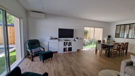 Luxury home in Bordeaux, Gironde