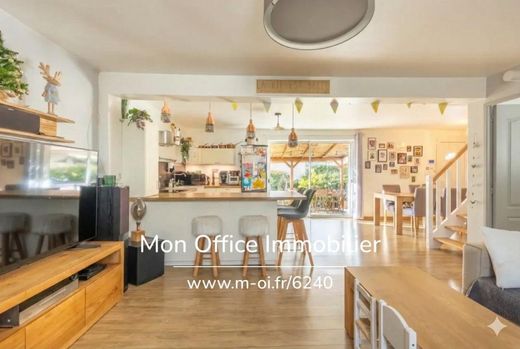 Luxus-Haus in Gardanne, Bouches-du-Rhône