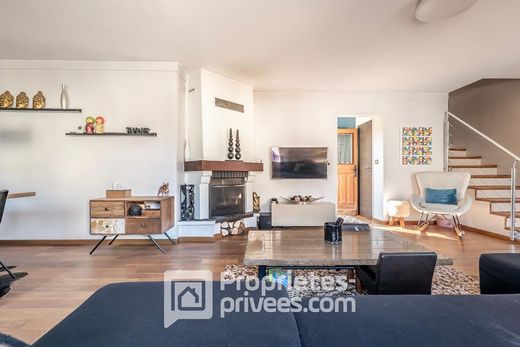 Luxury home in Clamart, Hauts-de-Seine