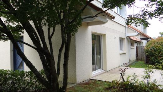 Luxus-Haus in Saint-Sébastien-sur-Loire, Loire-Atlantique