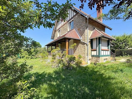 Luxury home in Boussy-Saint-Antoine, Essonne