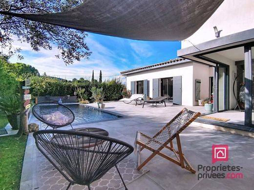 Luxury home in Saint-Maximin-la-Sainte-Baume, Var