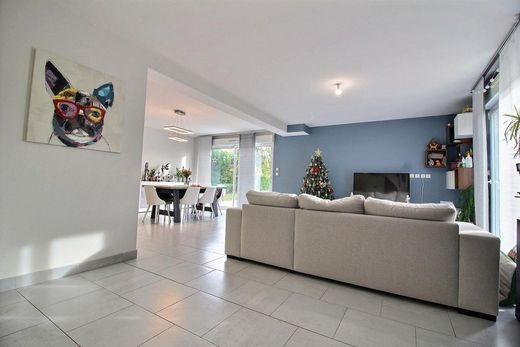 Luxus-Haus in Gidy, Loiret