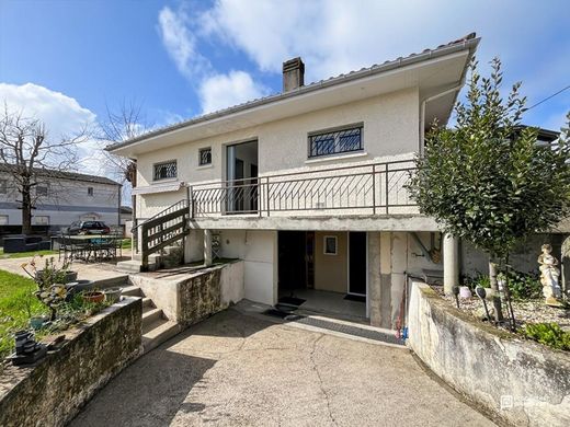 Luksusowy dom w Le Taillan-Médoc, Gironde