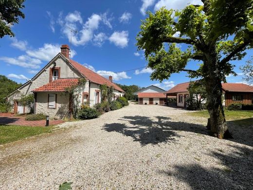 Усадьба / Сельский дом, Varennes-Changy, Loiret