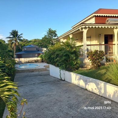 Villa à Les Abymes, Guadeloupe