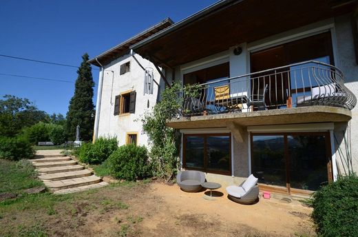 Luxury home in Lentilly, Rhône