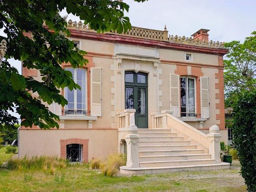 Luxury home in Cazères, Upper Garonne