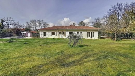 Luxury home in Audenge, Gironde