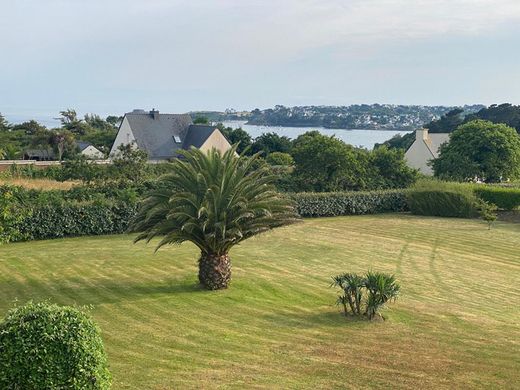 Luxury home in Plougonvelin, Finistère