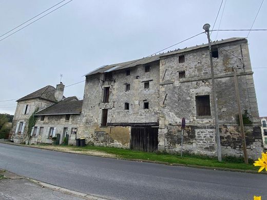 Luxus-Haus in Orry-la-Ville, Oise