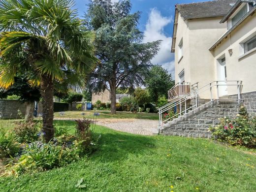 Casa de lujo en Miniac-Morvan, Ille y Vilaine