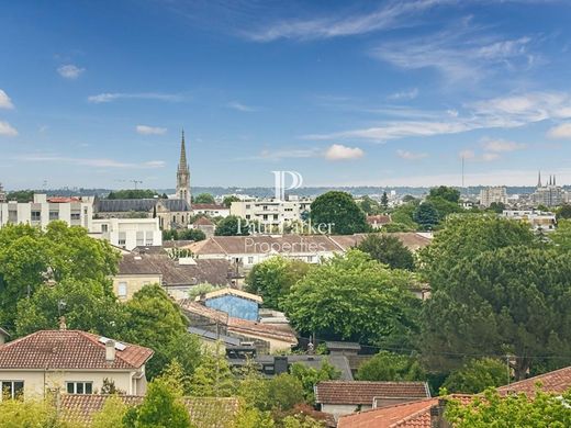Apartment in Bordeaux, Gironde