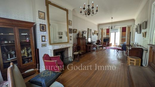 Luxury home in Bordeaux, Gironde