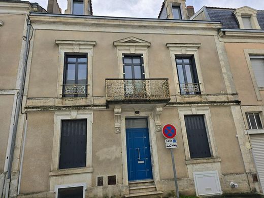 Périgueux, Dordogneの高級住宅