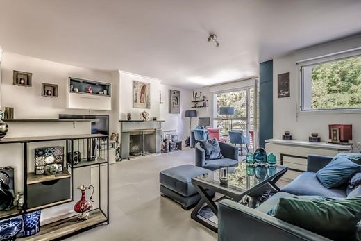 Apartment in Châtillon, Hauts-de-Seine