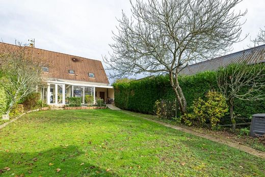 Luxury home in Briis-sous-Forges, Essonne